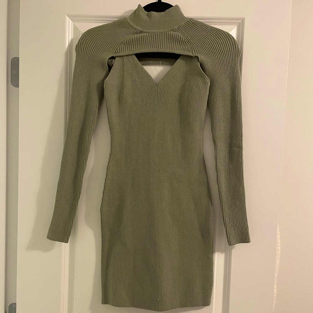 Abercrombie and Fitch Dress and Shoulder Shrug Set